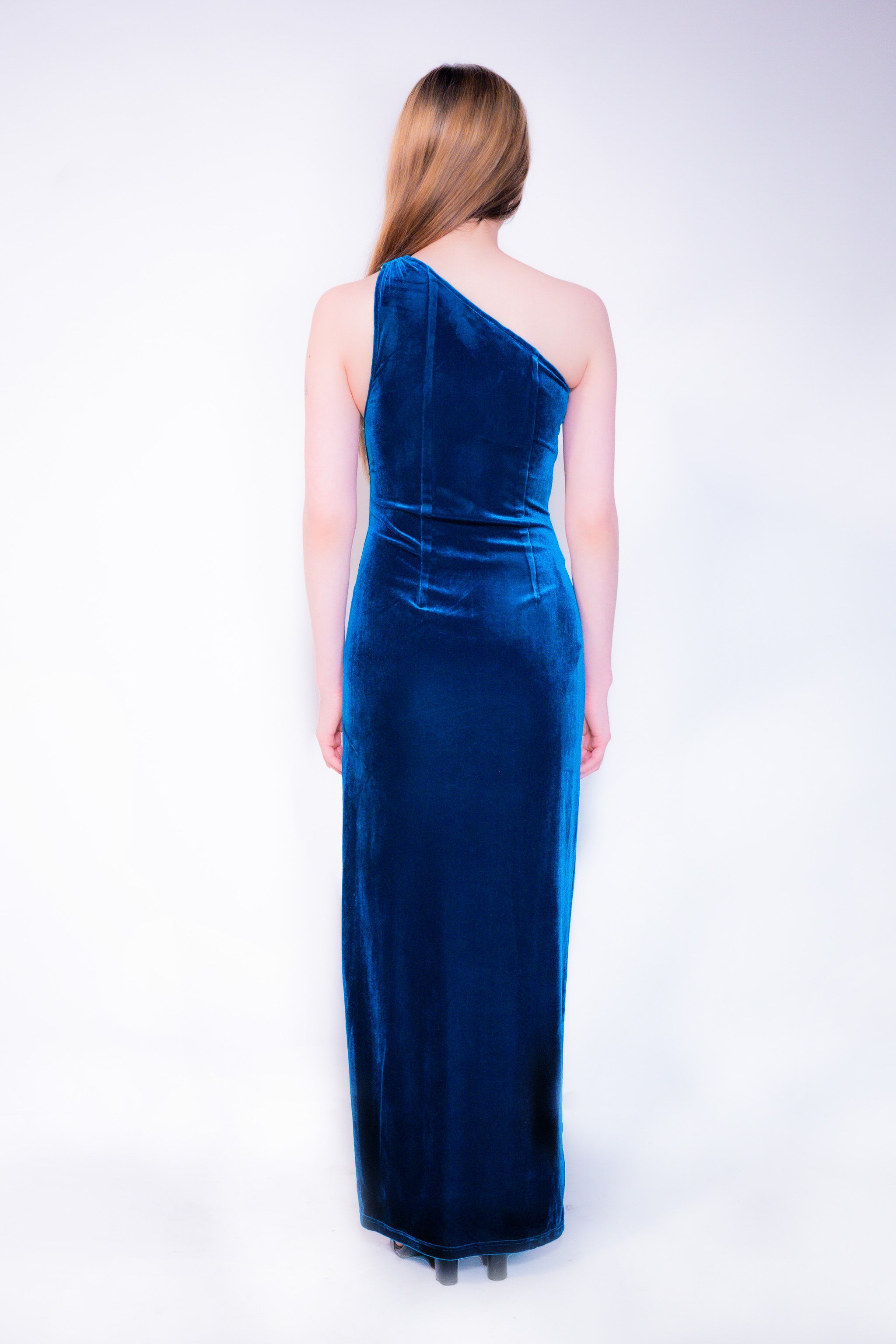 Couture Fashions | Evening gowns and dresses | Anna Flowers